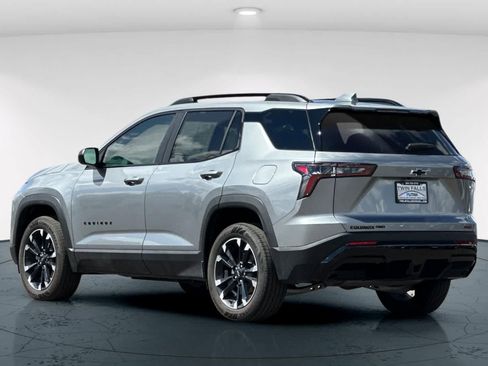 Used 2026 Chevrolet Equinox RS image 8