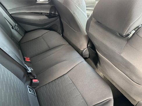 Used 2020 Toyota Corolla Hatchback image 20