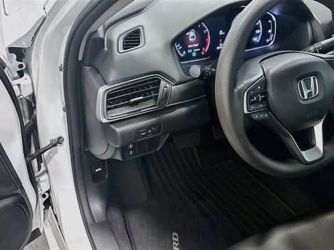 Used 2022 Honda Accord LX image 7