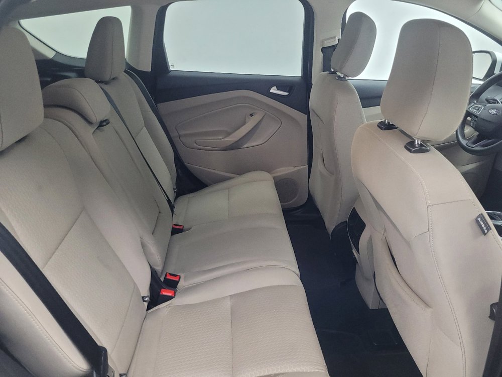 Used 2019 Ford Escape SE FWD image 19