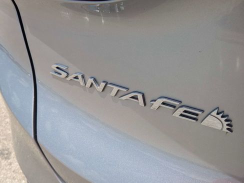 Used 2021 Hyundai Santa Fe SE FWD image 15