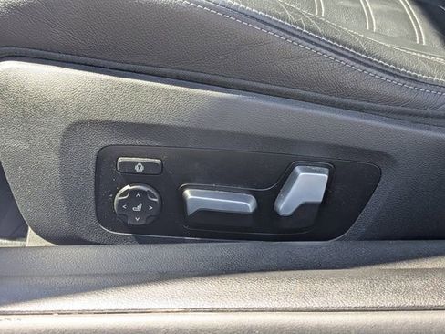 Used 2023 BMW M2 image 9