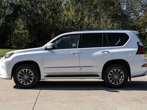 Used 2018 Lexus GX 460 Premium AWD/4WD image 12