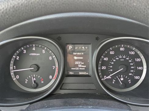 Used 2017 Hyundai Santa Fe Sport FWD image 24