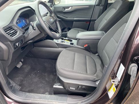 Used 2023 Ford Escape Active w/ Tech Pack #2 image 9