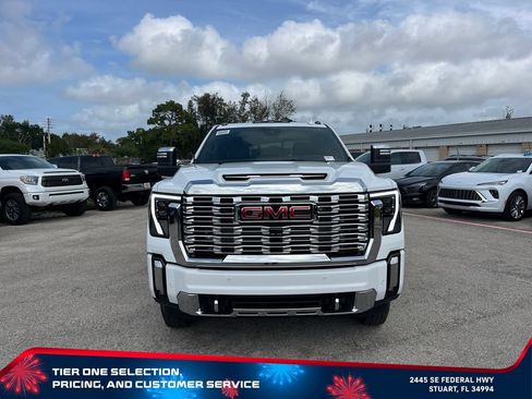 New 2026 GMC Sierra 3500 Denali w/ Denali Reserve Package AWD/4WD image 3