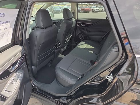 New 2025 Subaru Outback Limited image 4