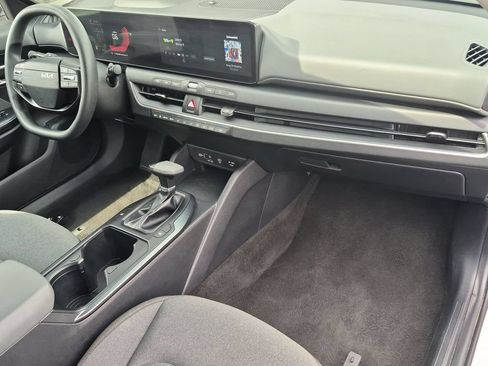 Used 2025 Kia K4 FWD image 32