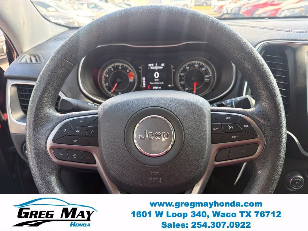 Used 2021 Jeep Cherokee Latitude FWD image 15