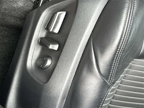 Used 2023 Toyota Corolla Cross XSE w/ Convenience Package image 17