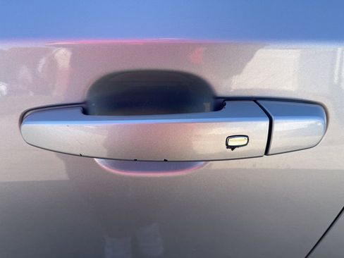 Used 2018 GMC Terrain SLT w/ Preferred Package image 41