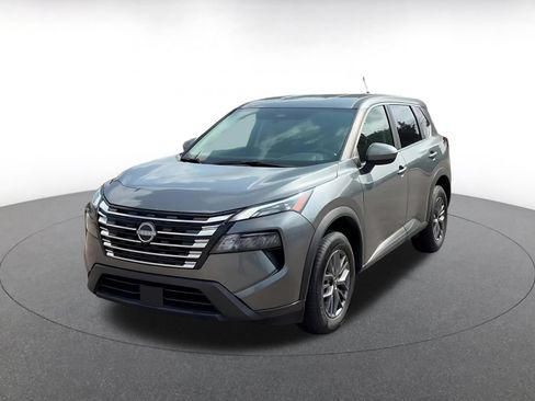 Used 2026 Nissan Rogue SV AWD/4WD image 6