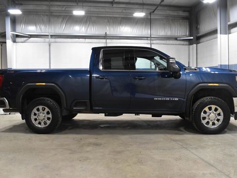 Used 2022 GMC Sierra 2500 SLE w/ X31 Off-Road Package AWD/4WD image 25