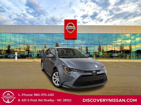 Used 2026 Toyota Corolla LE image 1