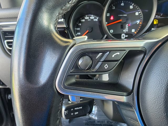 Used 2020 Porsche Macan AWD/4WD image 27