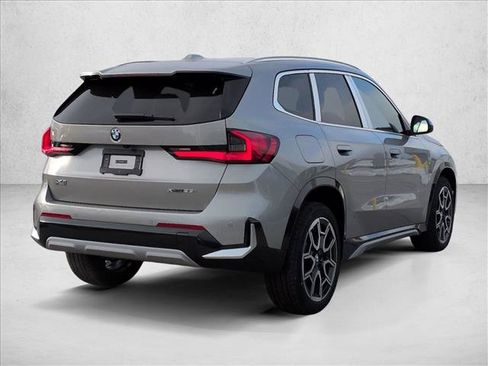 New 2026 BMW X1 xDrive28i w/ Technology Package AWD/4WD image 2