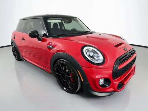 Used 2017 MINI Cooper S FWD image 3
