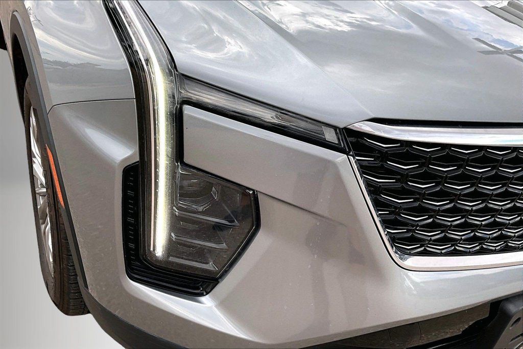Used 2024 Cadillac XT4 Premium Luxury AWD/4WD image 29
