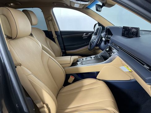 Used 2023 Genesis GV80 2.5T w/ Prestige 20" Package image 38