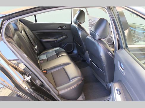 Used 2021 Nissan Altima 2.5 SR image 18