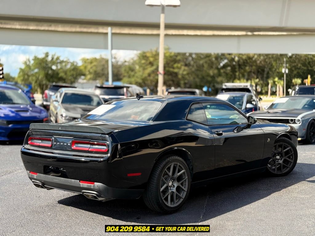 Used 2016 Dodge Challenger R/T Scat Pack w/ Leather Interior Group RWD image 8