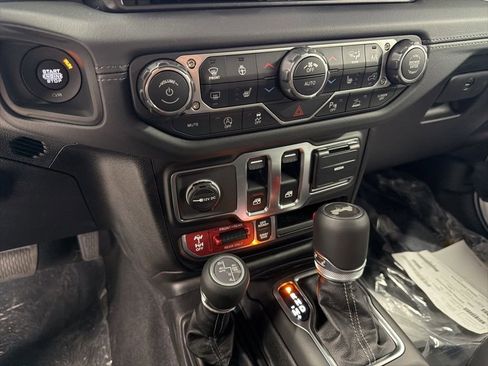 New 2026 Jeep Wrangler Rubicon AWD/4WD image 20