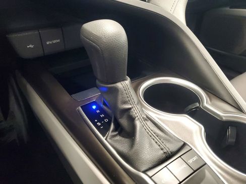 Used 2023 Toyota Camry LE image 28