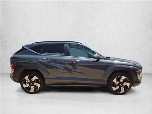 Used 2024 Hyundai Kona Limited AWD/4WD image 4