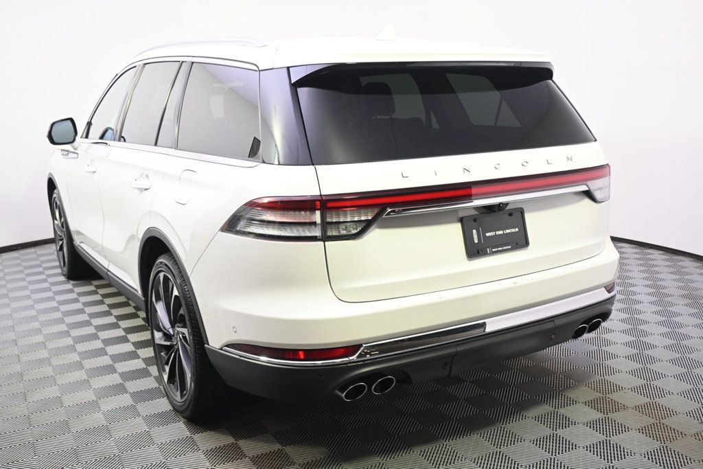 Used 2020 Lincoln Aviator Reserve w/ Equipment Group 202A AWD/4WD image 4