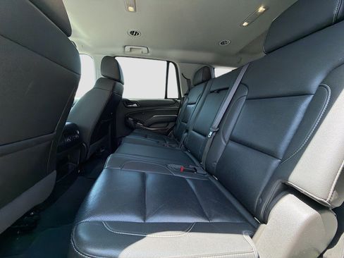 Used 2017 GMC Yukon SLT RWD image 16