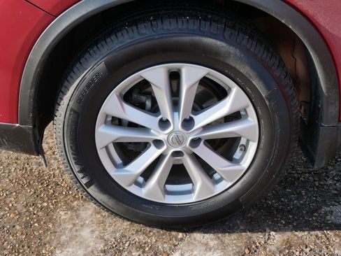 Used 2015 Nissan Rogue SV image 15