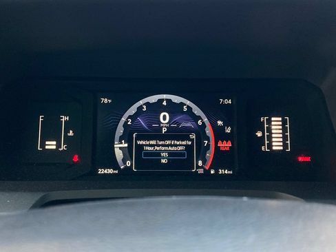 Certified 2025 Toyota Tacoma SR5 AWD/4WD image 15