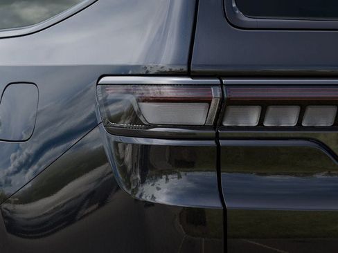 New 2026 Jeep Grand Wagoneer L Summit AWD/4WD image 10
