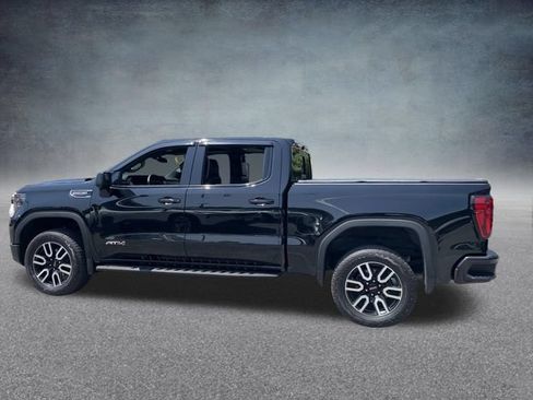 Used 2025 GMC Sierra 1500 AT4 w/ AT4 Premium Package AWD/4WD image 10