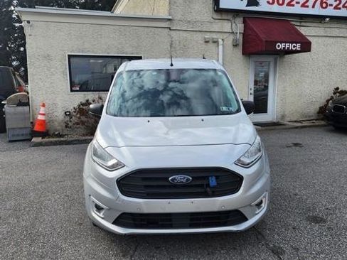 Used 2019 Ford Transit Connect XLT image 2