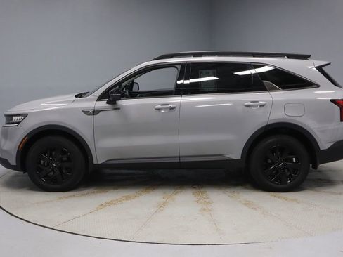 Used 2023 Kia Sorento S w/ Panoramic Sunroof Package image 10