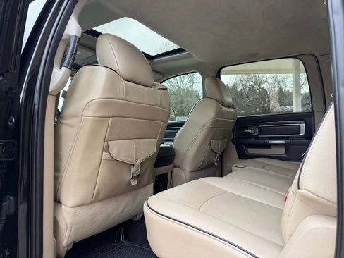 Used 2018 RAM 3500 Laramie Longhorn image 17