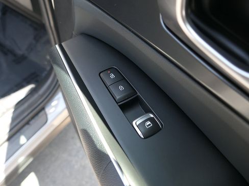 Used 2025 Kia Sorento S AWD/4WD image 26