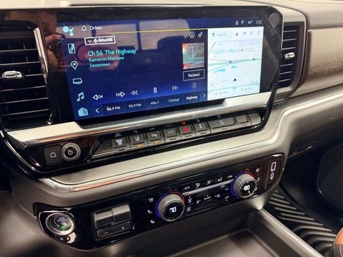 Certified 2025 Chevrolet Silverado 2500 High Country w/ Technology Package image 13