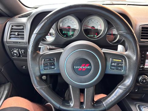 Used 2014 Dodge Challenger R/T RWD image 19