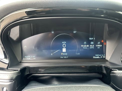 Used 2023 Lincoln Corsair AWD w/ Equipment Group 101A image 10