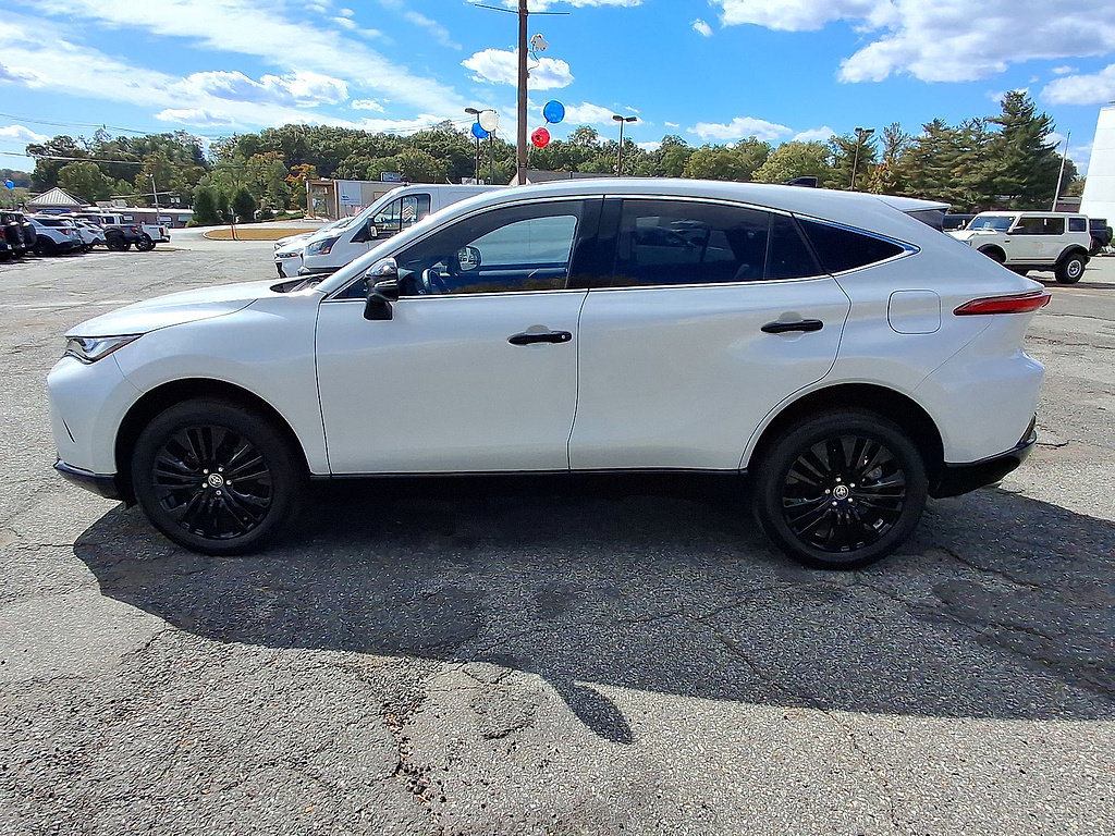 Used 2023 Toyota Venza Nightshade AWD/4WD image 5
