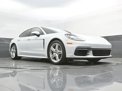 Certified 2020 Porsche Panamera 4S AWD/4WD image 32