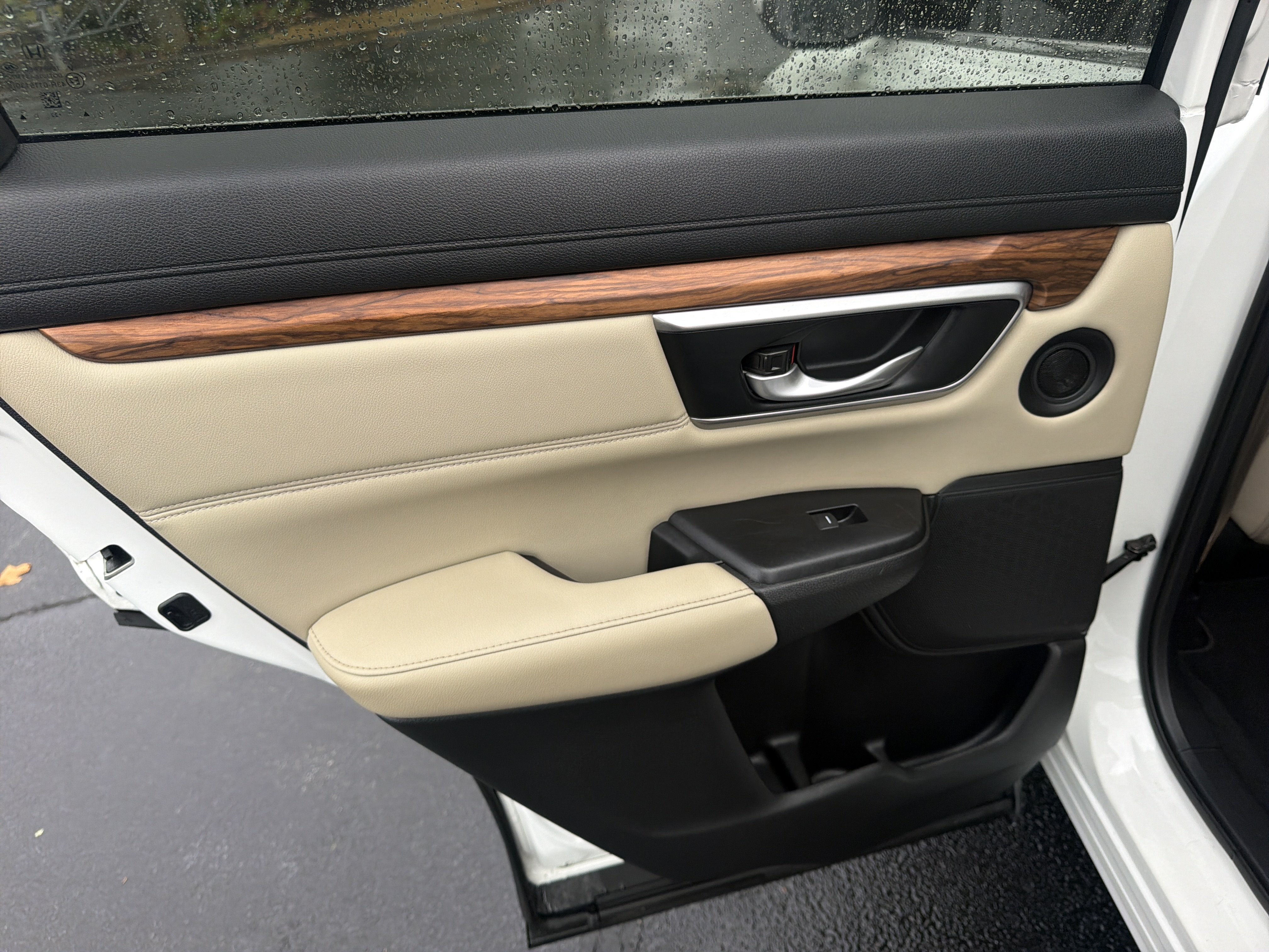 Used 2022 Honda CR-V EX-L image 27