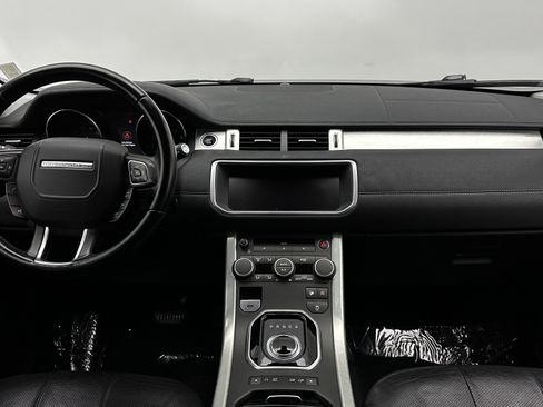 Used 2017 Land Rover Range Rover Evoque SE Premium image 27