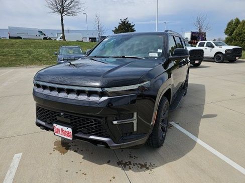 New 2026 Jeep Grand Wagoneer 4WD image 1