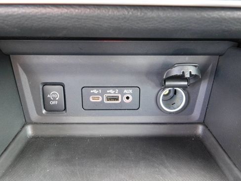 Used 2024 Nissan Sentra SV FWD image 14
