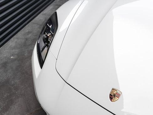 New 2025 Porsche Panamera image 36