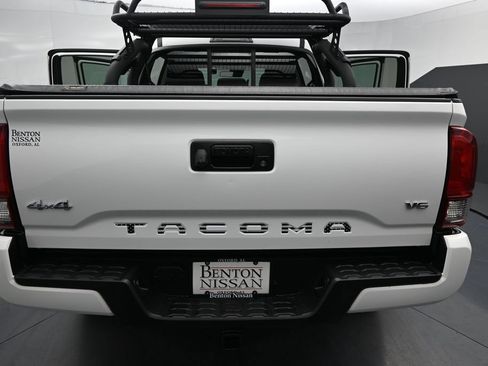 Used 2023 Toyota Tacoma SR AWD/4WD image 10