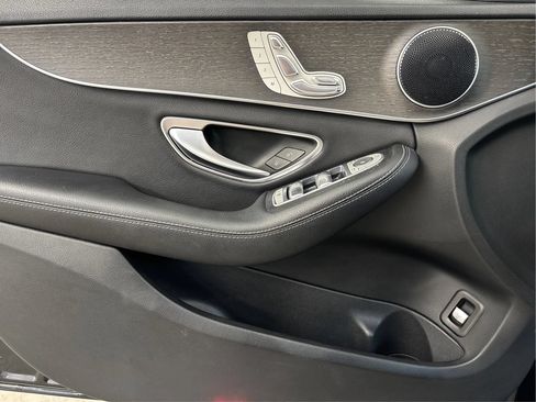 Used 2019 Mercedes-Benz C 300 Sedan image 25